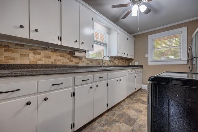641 E PENNSYLVANIA AVENUE, Deland, FL 32724