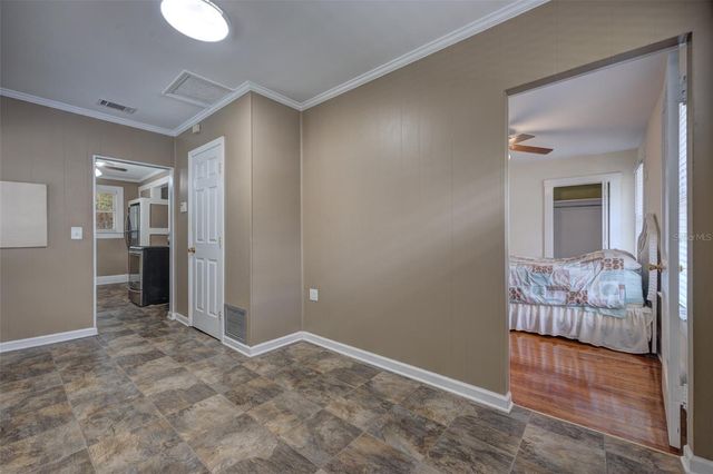 641 E PENNSYLVANIA AVENUE, Deland, FL 32724