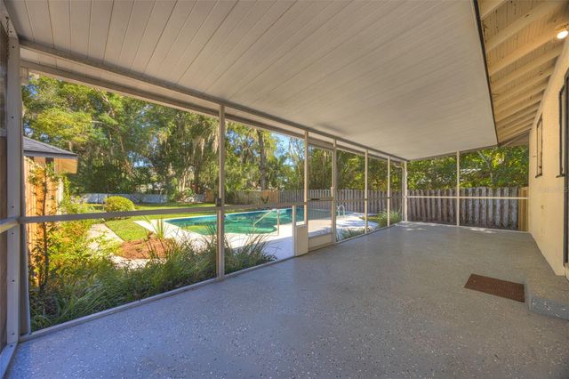 641 E PENNSYLVANIA AVENUE, Deland, FL 32724