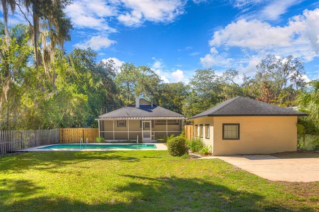 641 E PENNSYLVANIA AVENUE, Deland, FL 32724