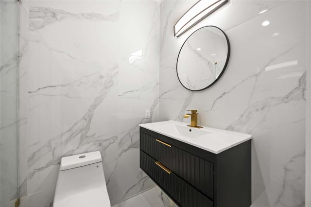 1413 Stanford Street, Houston, TX 77019