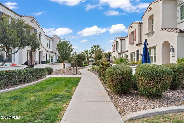 2477 W MARKET Place 27, Chandler, AZ 85248