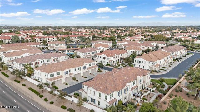 2477 W MARKET Place 27, Chandler, AZ 85248