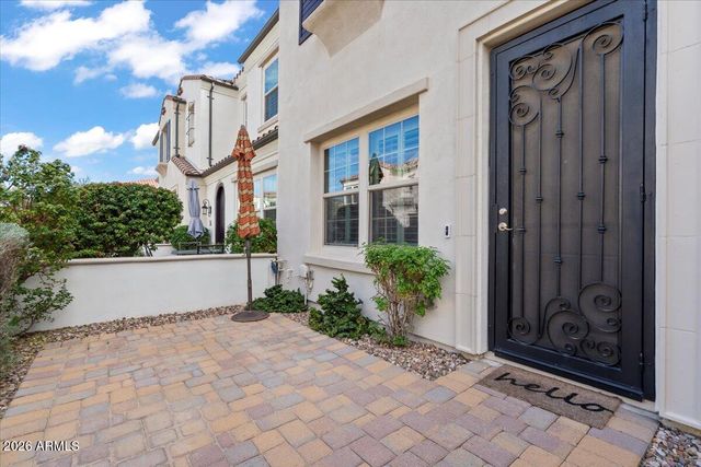 2477 W MARKET Place 27, Chandler, AZ 85248