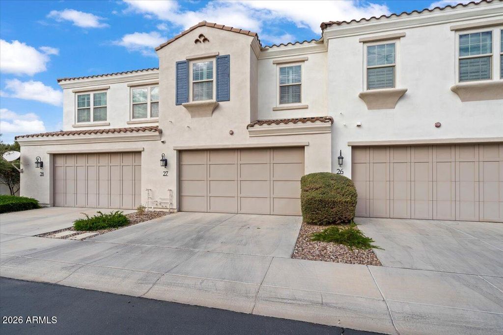 2477 W MARKET Place 27, Chandler, AZ 85248 — photo 2