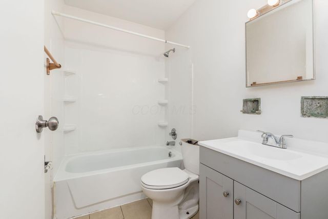 1565 Smith Road, Columbus, OH 43207