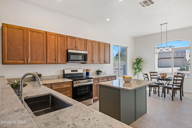 9896 E Wind Dancer Drive, Tucson, AZ 85748