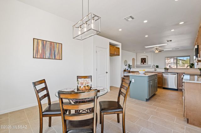 9896 E Wind Dancer Drive, Tucson, AZ 85748