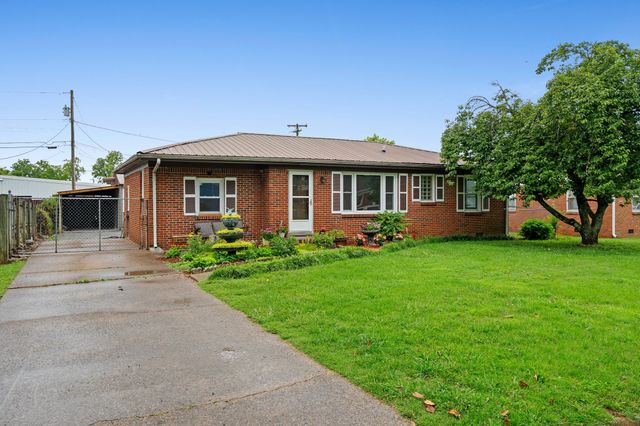 135 Barbara Ave, Gallatin, TN 37066