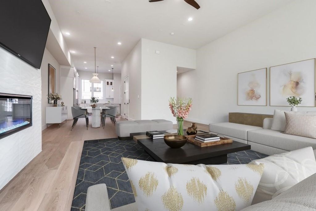 250 E Dallas Street 124, Grapevine, TX 76051 — photo 5