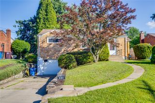 631 Charlotte Dr, Baldwin Boro, PA 15236