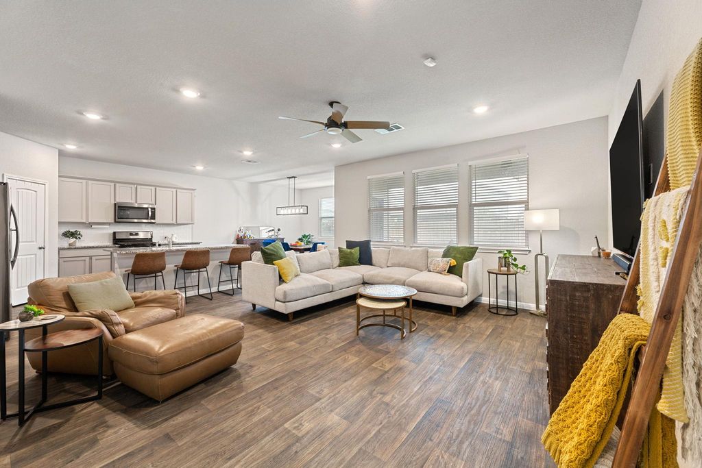 219 Tributary WAY, Bastrop, TX 78602