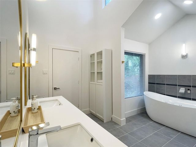 1223 N Tyler Street, Dallas, TX 75208