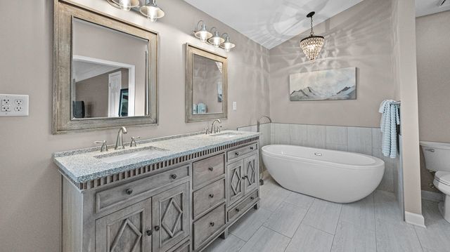 1883 EDWARDS MILL RD, Germantown, TN 38139