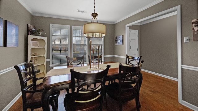 1883 EDWARDS MILL RD, Germantown, TN 38139