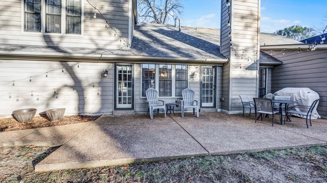 1883 EDWARDS MILL RD, Germantown, TN 38139