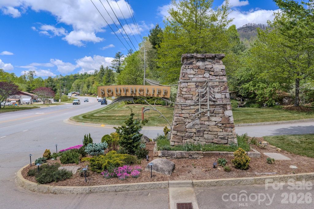 67 CLEAR WATER TRAIL Road 511, Fairview, NC 28730
