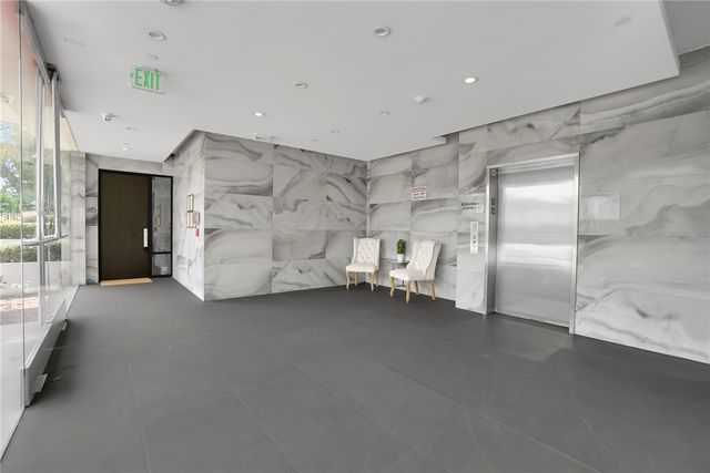 210 N Monterey Street 304, Alhambra, CA 91801