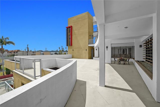 210 N Monterey Street 304, Alhambra, CA 91801