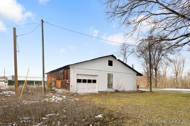 20449 W Howard City-Edmore, Reynolds Twp, MI 49329
