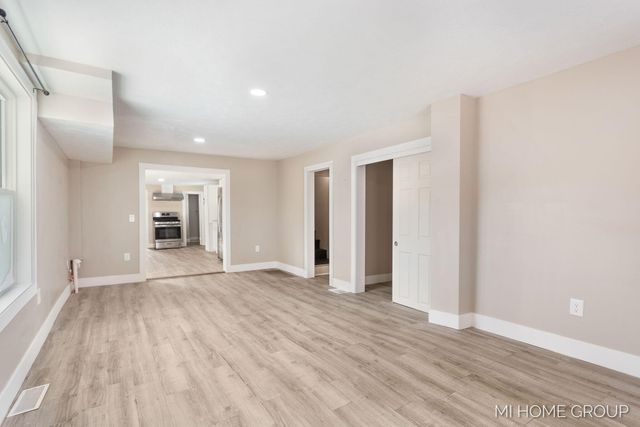 20449 W Howard City-Edmore, Reynolds Twp, MI 49329