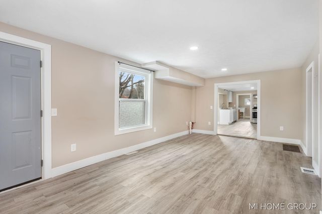 20449 W Howard City-Edmore, Reynolds Twp, MI 49329