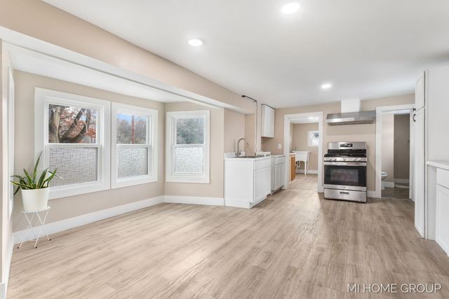 20449 W Howard City-Edmore, Reynolds Twp, MI 49329