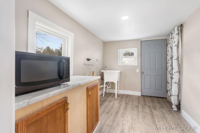 20449 W Howard City-Edmore, Reynolds Twp, MI 49329