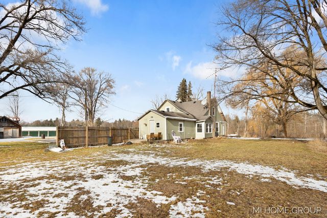 20449 W Howard City-Edmore, Reynolds Twp, MI 49329