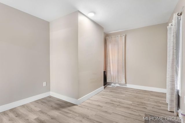 20449 W Howard City-Edmore, Reynolds Twp, MI 49329