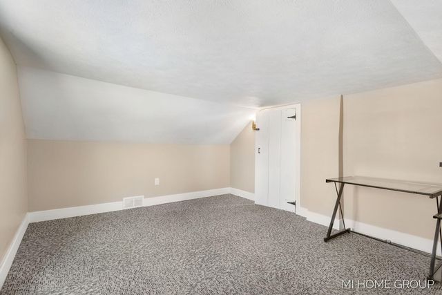 20449 W Howard City-Edmore, Reynolds Twp, MI 49329