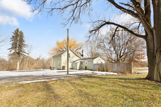 20449 W Howard City-Edmore, Reynolds Twp, MI 49329