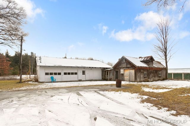 20449 W Howard City-Edmore, Reynolds Twp, MI 49329