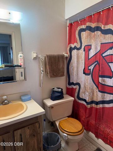 417 Banana Cay Dr Apt F, South Daytona, FL 32119