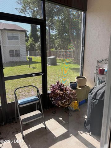 417 Banana Cay Dr Apt F, South Daytona, FL 32119