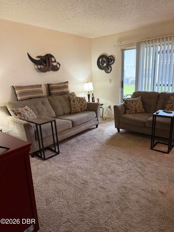 417 Banana Cay Dr Apt F, South Daytona, FL 32119
