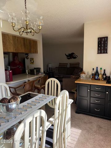417 Banana Cay Dr Apt F, South Daytona, FL 32119