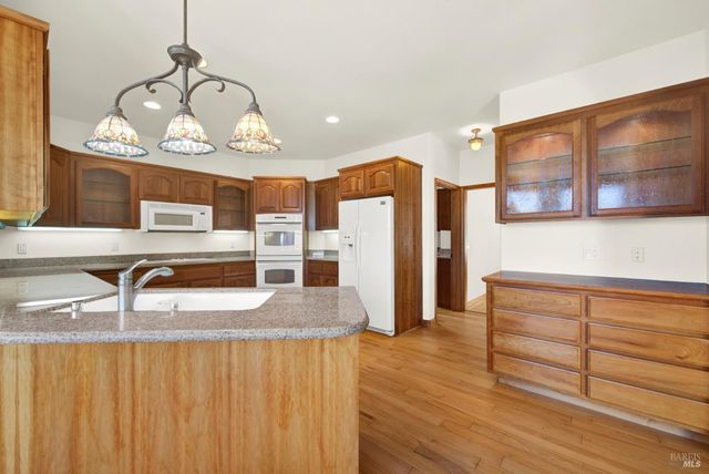 2136 Vineyard Hills Ct, Vacaville, CA 95688