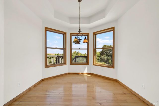 2136 Vineyard Hills Ct, Vacaville, CA 95688