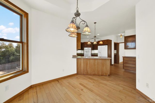 2136 Vineyard Hills Ct, Vacaville, CA 95688