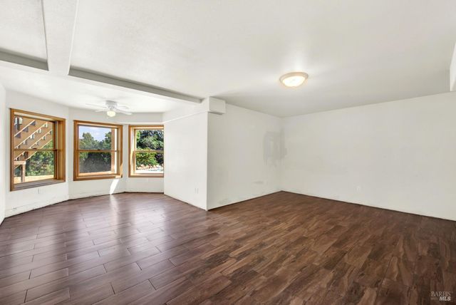 2136 Vineyard Hills Ct, Vacaville, CA 95688