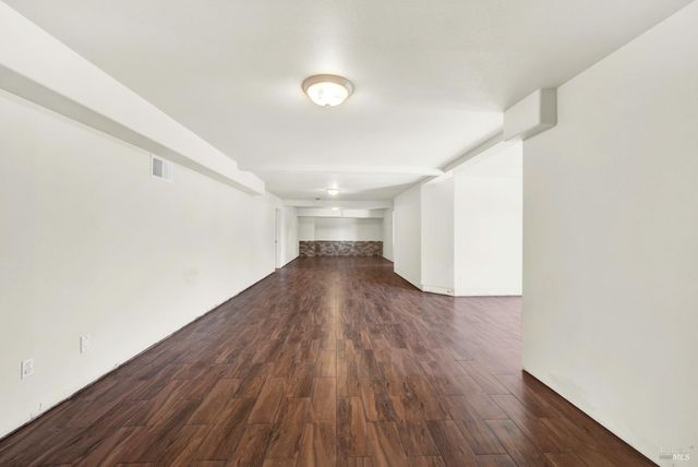 2136 Vineyard Hills Ct, Vacaville, CA 95688