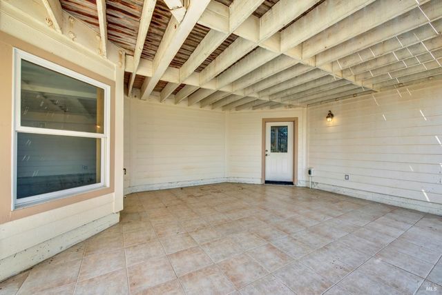 2136 Vineyard Hills Ct, Vacaville, CA 95688