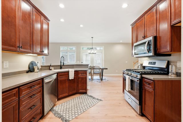 901 West Point Cove, Hermitage, TN 37076