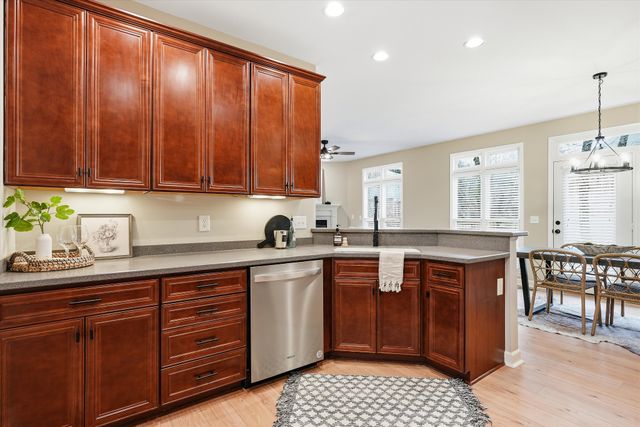 901 West Point Cove, Hermitage, TN 37076