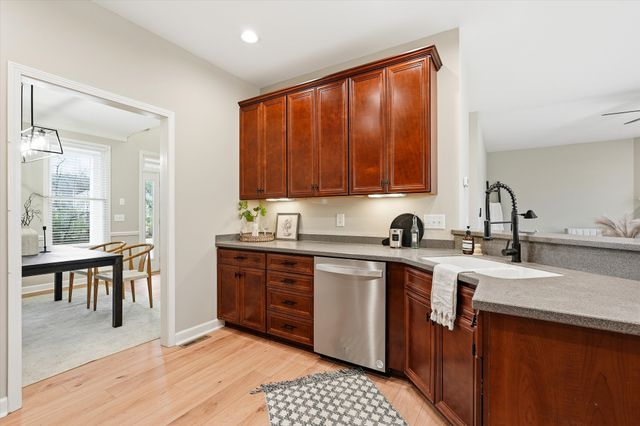 901 West Point Cove, Hermitage, TN 37076