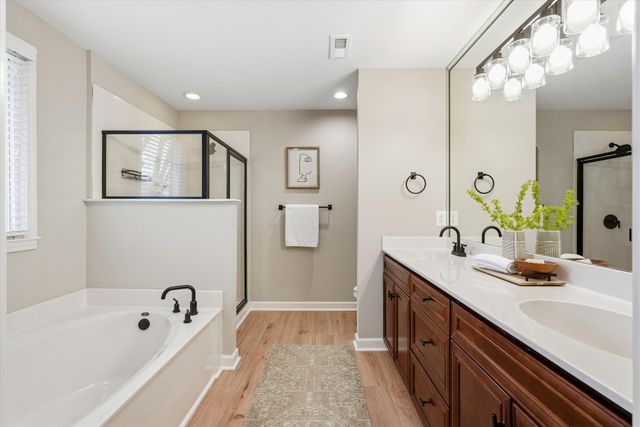 901 West Point Cove, Hermitage, TN 37076