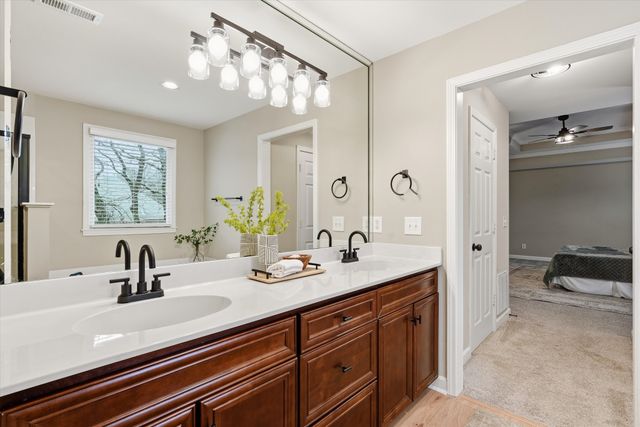 901 West Point Cove, Hermitage, TN 37076