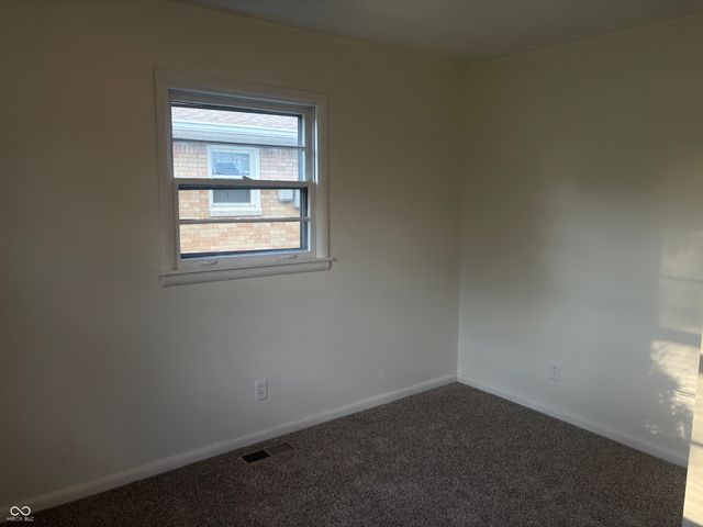 711 Howard Road, Greenwood, IN 46142