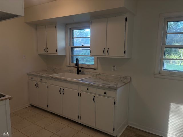 711 Howard Road, Greenwood, IN 46142